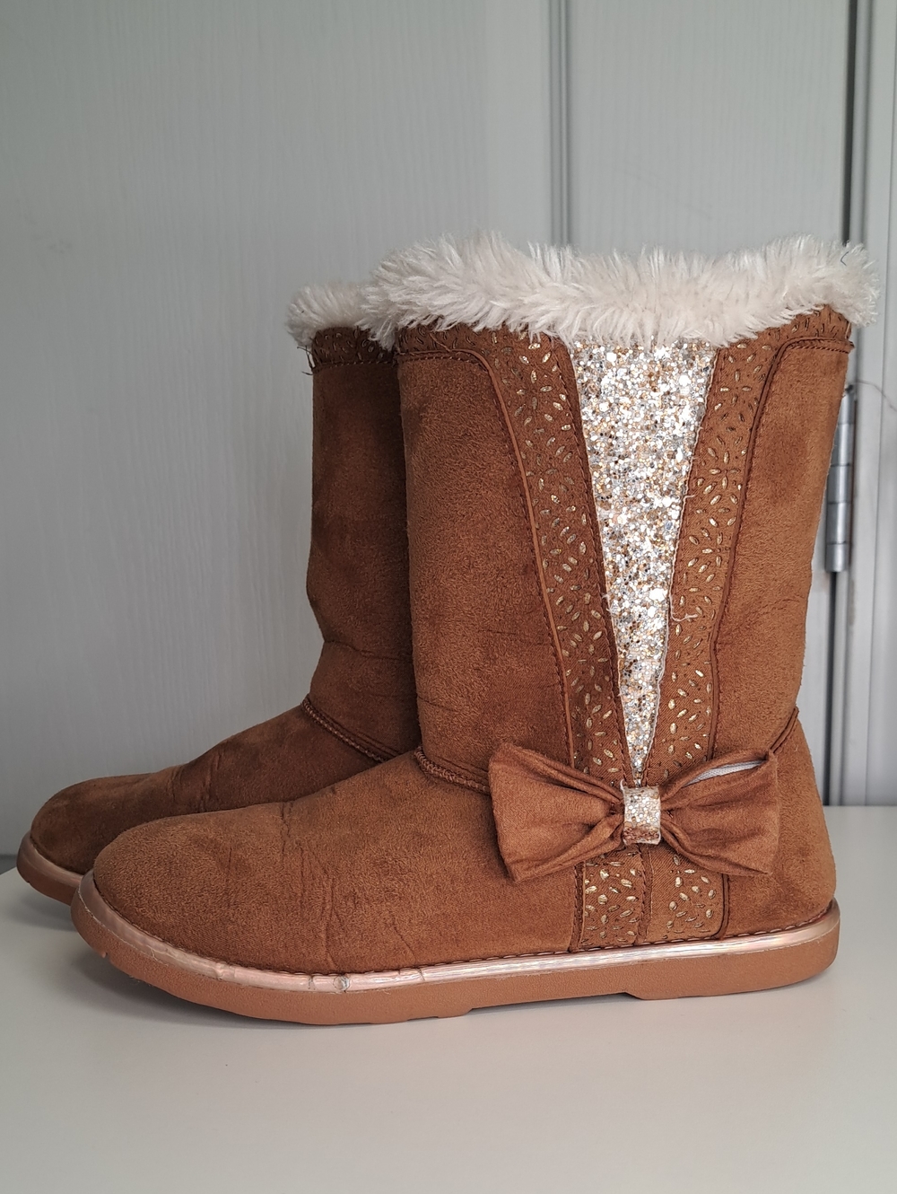 Girl’s Cozy Faux Fur Lined Brown Winter Boots with Sparkle Bow Accent